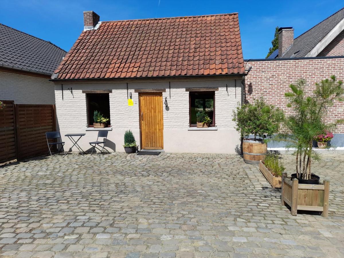 Vakantiehuisje 'T Morehof Oosterzele Exterior photo
